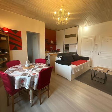 Ravissant T2, Cl 3 Etoiles, 3 Pers Et 1 Enf , 3 Lits, Parking Et Patio Saint-Sever (Landes) Exterior foto