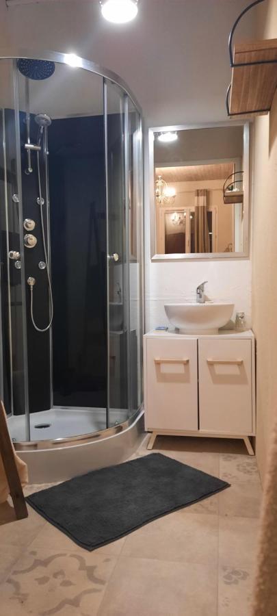 Ravissant T2, Cl 3 Etoiles, 3 Pers Et 1 Enf , 3 Lits, Parking Et Patio Saint-Sever (Landes) Exterior foto