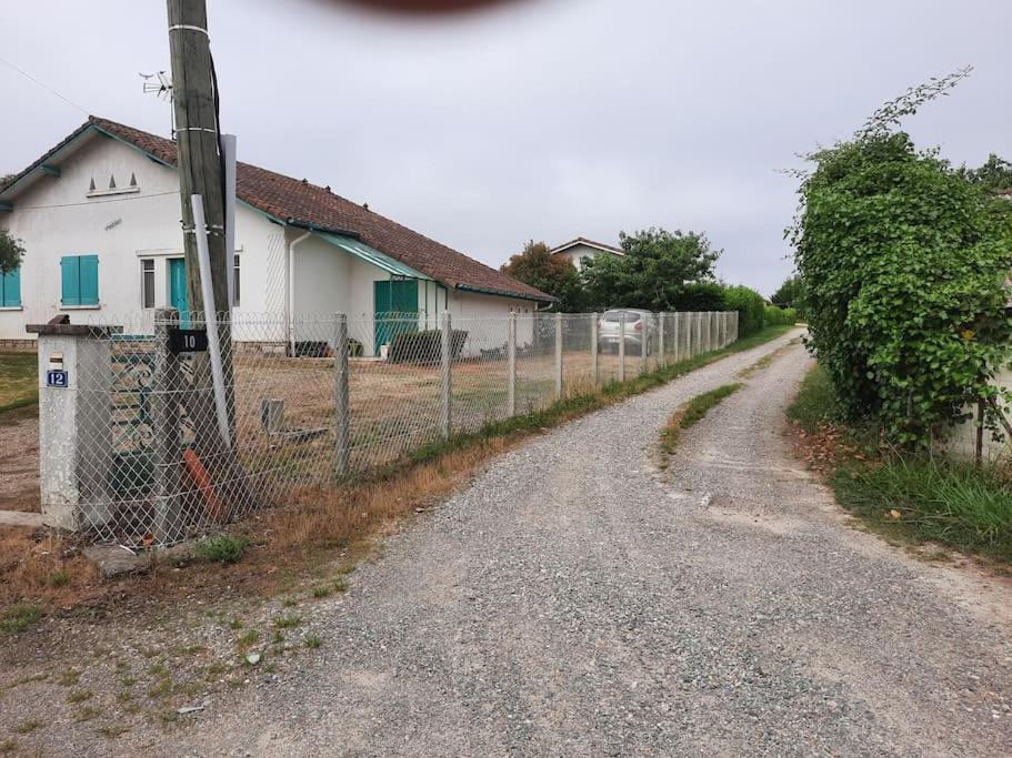 Ravissant T2, Cl 3 Etoiles, 3 Pers Et 1 Enf , 3 Lits, Parking Et Patio Saint-Sever (Landes) Exterior foto