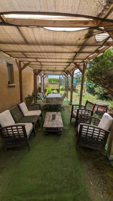 Ravissant T2, Cl 3 Etoiles, 3 Pers Et 1 Enf , 3 Lits, Parking Et Patio Saint-Sever (Landes) Exterior foto